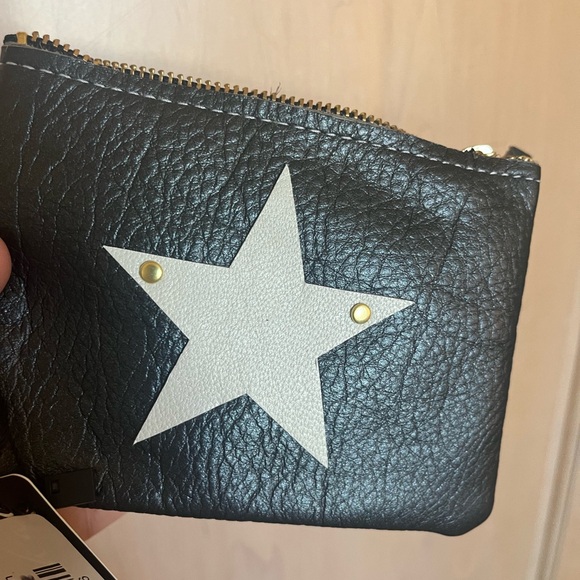 NWT Zina Kao Keyring Pouch adorable shimmer charcoal grey leather with star - Picture 5 of 5